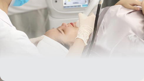 Cơ-chế-tái-tạo-da-bằng-năng-lượng-vi-điểm-–-hiểu-đúng-để-ứng-dụng-hiệu-quả-trong-spa