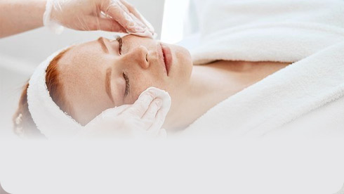 Điều-trị-nám-–-tàn-nhang--Giải-pháp-nào-mới-thực-sự-chạm-đến-gốc-rễ-